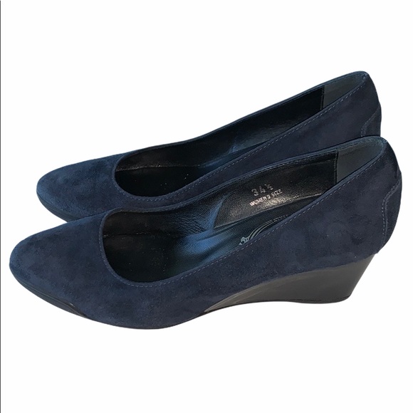 Tod’s Blue Suede Almond-Toe Demi-Wedge in size 5 - Picture 2 of 8